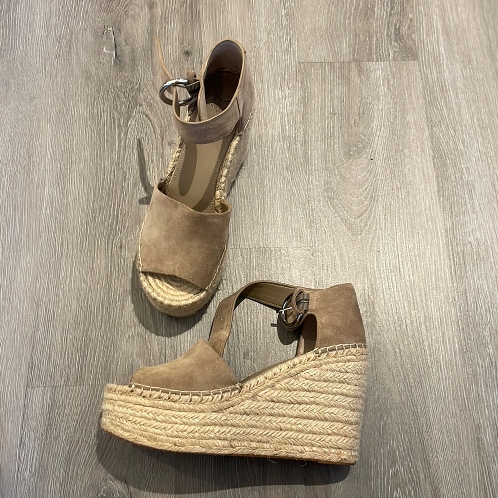 Marc Fisher Taupe Wedges